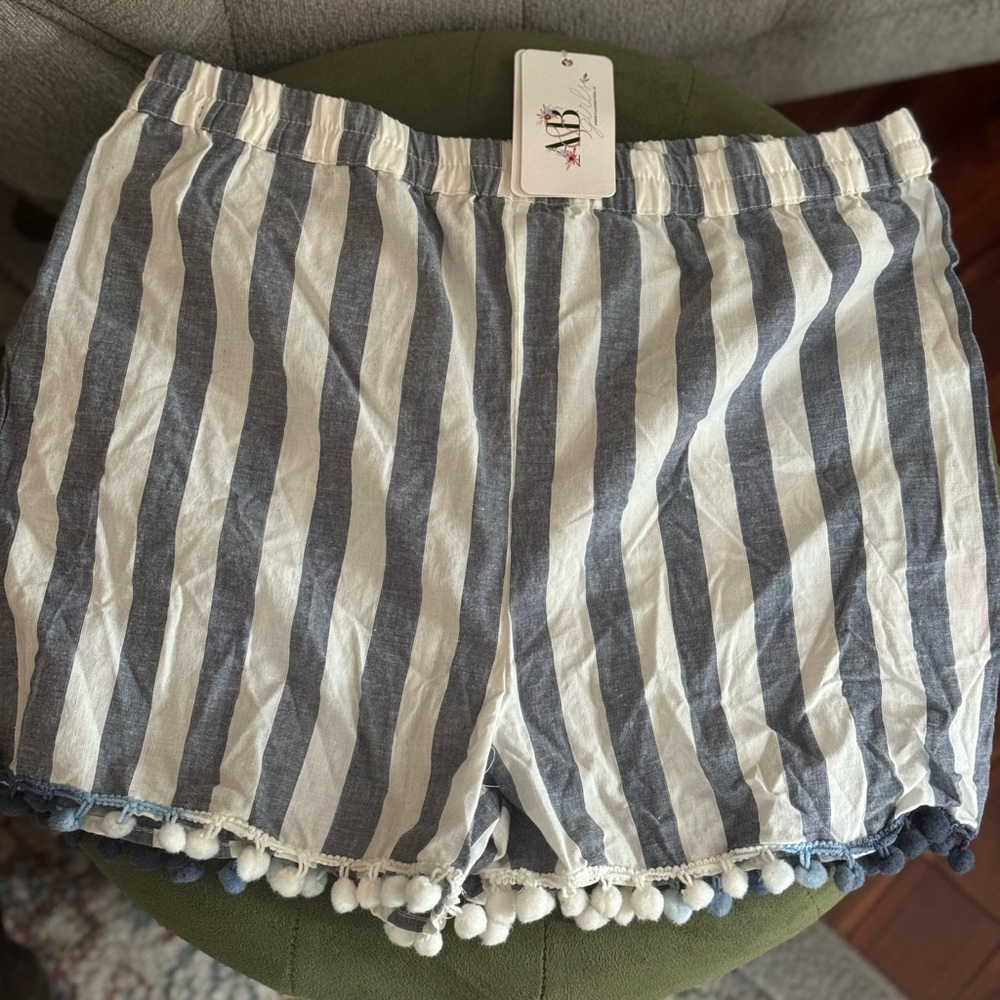 Girl’s Boutique Shorts XL